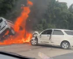 Lakalantas di KM 58 Tol Japek, 12 Orang Meninggal Dunia