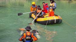 Asyik Mancing, Warga Gowa Jatuh ke Sungai Hingga Terbawa Arus