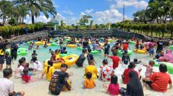 TeeJay Waterpark Plaza Asia Tasikmalaya Masih Jadi Favorit Wisatawan Menikmati Libur Lebaran 2024