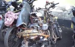 Warga Cianjur Ngamuk Bakar 3 Motor Anggota Geng Motor