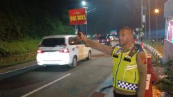 Cerita Bripka Fahmi Anggota Polres Tasikmalaya Kota Bantu Pemudik yang Alami Sesak Napas saat Macet