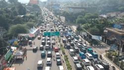 Arus Lalin di Jabar H+3 Lebaran: Bogor Menuju Puncak Macet, Garut-Bandung Normal