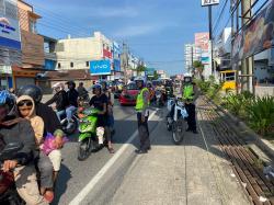 Polres Pringsewu Tingkatkan Keamanan Arus Balik dengan Pengawalan Gratis bagi Pemudik