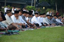 Prajurit TNI Khutbah Menggetarkan di Markas Kodam Diponegoro 