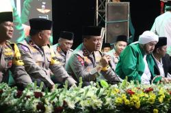 Kapolda Irjen Pol Ahmad Luthfi Hadiri Sholawat Bersama Habib Syech Abdul Qodir Assegaf di Sragen