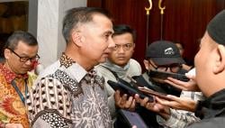 Kecelakaan Maut di Cimahi Gegara Rem Truk Blong, Bey Minta Daerah Gelar Uji KIR