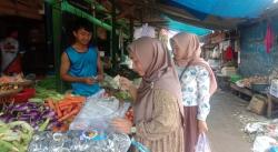 Harga Bawang dan Gula Pasir Meroket, Pasar Bayah Lebak Sepi Pembeli