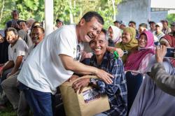 Bersama Komunitas Jeep, Kapolda Jateng Irjen Pol Ahmad Luthfi mengadakan Baksos di Boyolali