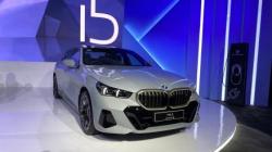 Ternyata, Harga Mobil Listrik BMW i5 Capai Rp2 Miliar Lebih