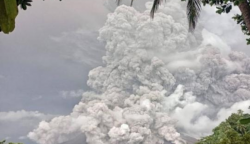 Gunung Ruang Kembali Meletus, Tinggi Abu Vulkanis Capai 5.000 Meter