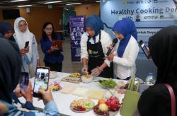 Dorong Gaya Hidup Sehat, AXA Mandiri Gelar Healthy Cooking with Emma