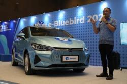 Taksi Listrik Bluebird BYD e6 Gen 2 Siap Melayani Konsumen