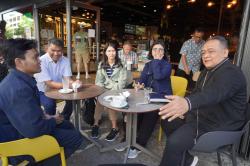 Benny Rhamdani Bertemu PMI di Berlin, Sambil Ngopi Dengar Aspirasi Mereka