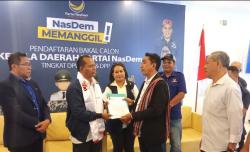 Frans Aba Resmi Daftarkan Diri sebagai Bacalon Gubernur pada Nasdem NTT