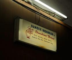 Jalan-Jalan di Braga Free Vehicle, Ini Tiga Tempat Kuliner Legendaris yang Bisa Dikunjungi
