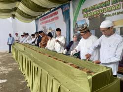 Pengurus Yayasan Gelar Halal Bi Halal dan Peletakan Batu Pertama Klinik UISU