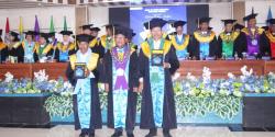 Fredy Pattipeilohy dan La Ega Dikukuhkan Jadi Guru Besar Universitas Pattimura