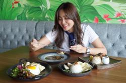 Pecinta Kuliner Wajib Coba Rawon Kikil dan Bintoro Fried Rice di Tempat Ini