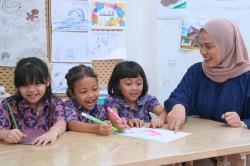 Pendidik Sekolah Cikal Ungkap Waktu dan Alasan Tepat Tumbuhkan Kemandirian Anak