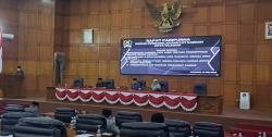 Wali Kota Helldy Sampaikan Usulan 2 Raperda ke DPRD Cilegon