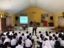 Gelar Police Goes To School, Polresta Sorong Kota Sosialisasi Bahaya Kenakalan Remaja