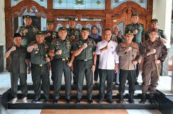 Kodam IV/Diponegoro Bangun Sinergitas dengan Pemkab Kebumen, Tanam Pisang Cavendish