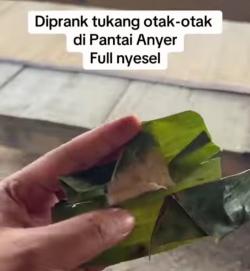 Viral Pengunjung Pantai Anyer Ngaku Kena Prank Pedagang Otak-Otak