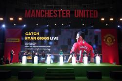 Jalin Kemitraan Global, Maybank Luncurkan Kartu Kredit Manchester United