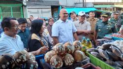 Pastikan Harga Sembako Stabil, KPPU Gandeng Forkompimda dan BI Sulsel Sidak Pasar Terong