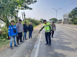 Terpelanting dari Motornya, Gadis Cantik Asal Lamongan Tewas Tertabrak Mobil di Gresik