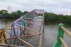 Jembatan Panglima Sampul Meranti Ambruk