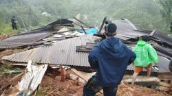 Tanah Longsor, Sejumlah Rumah Warga di Mamasa Tertimbun