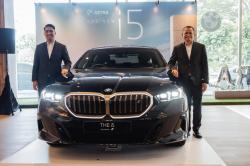 Mobil Listrik BMW i5 Dibanderol Rp2,22 Miliar, Baru Mengaspal di Jawa Timur