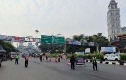 Long Weekend, Antrean Mobil Menuju Puncak Bogor Capai 4 Km dari Km 44 Tol Jagorawi