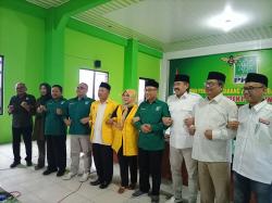 Diantar Ratusan Kader Golkar, Ahmad Sa'bani Kembalikan Berkas ke Partai Gerindra dan PKB