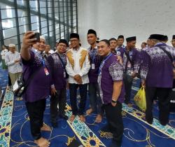 Wakil Walikota Depok Lepas Keberangkatan Calon Jemaah Haji Kloter Ke 32, Ini Pesan dan Doanya!