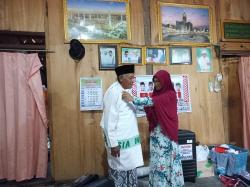 Alhamdulillah, Pedagang Pentol di Grobogan Naik Haji Setelah Menabung Belasan Tahun