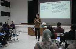 Trainer Guru Amerika Yuta Otake Sebut Storytelling Mampu Dekatkan Siswa-Pendidik