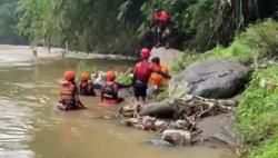 2 Remaja Terseret Aliran Sungai Cicatih saat Berenang, 1 Hilang Terbawa Arus