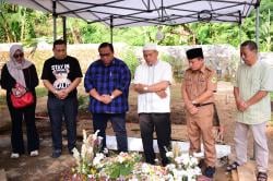 Penasehat Ahli Kapolri Andi Gani Ziarah ke Makam Mantan Bupati Kuningan