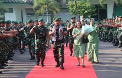 Kunjungi Brigif 6/Tri Shakti Balajaya, Pangdivif 2 Kostrad Minta Prajurit Tetap Kompak