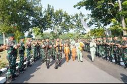 Kunjungan Kerja Pangdivif 2 Kostrad Ke Yonarmed 12 Angicipi Yudha