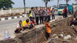 Dampak Proyek Drainase Milik PPK 1.1 Binamarga Jateng Pipa Utama PDAM Pecah, Warga Kesulitan Air