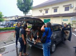 Begal Bacok Pengendara Motor di Medan Ditangkap, Kedua Kaki Pelaku Ditembak