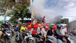 Heboh, Kabel Listrik di Jalan BKR Kota Tasikmalaya Keluarkan Api