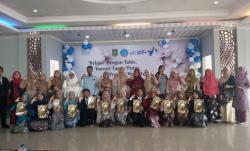 Yosie Kristin Kepsek SMPN 8 Cilegon: Belajar dengan Tulus Inovasi Tanpa Putus Presentasi Maju Terus