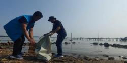 Sampah Laut Meningkat, Ratusan Pegawai PLN Dikerahkan Bersihkan Pantai Mangunharjo