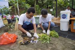 Hari Lingkungan Hidup, PLN UIP KLT Gelar Bersih-bersih Sampah Hutan Kota RSS Damai Balikpapan