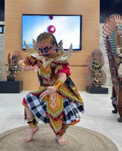 Tari Gebyar Barong, Antarkan Penari Cilik Gresik Mentas di Belanda