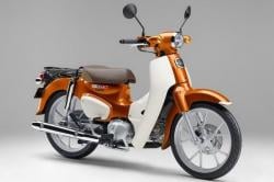 Honda Super Cub Terbaru Mengaspal, Hadirkan Romantisme Masa Lalu